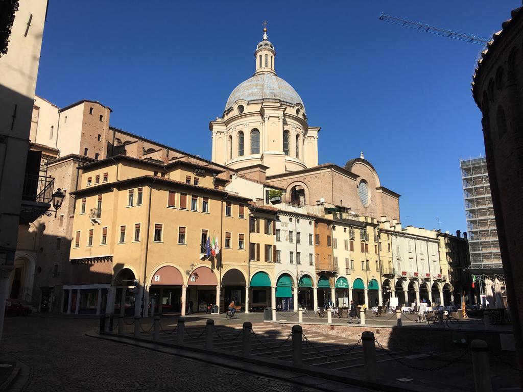 Domus Nova Residenza Il B&B Mantua Exterior foto